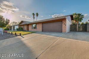 228 E Helena Dr, Phoenix, AZ 85022 photo 4
