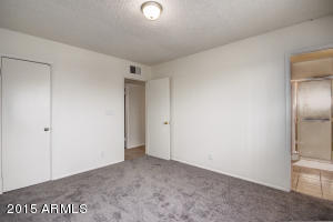 724 E Desert Dr N, Phoenix, AZ 85042 photo 15