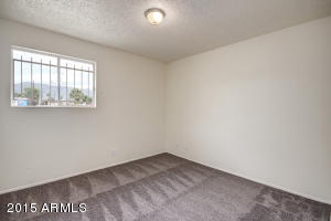 724 E Desert Dr N, Phoenix, AZ 85042 photo 20