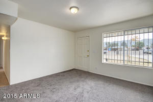 724 E Desert Dr N, Phoenix, AZ 85042 photo 2