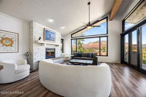 194 Les Springs Ln, Sedona, AZ 86336