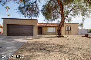 4202 W Denton Ln, Phoenix, AZ 85019 photo 2