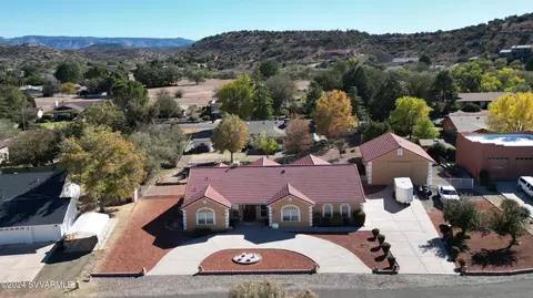 3695 E Juniper Dr, Rimrock, AZ 86335
