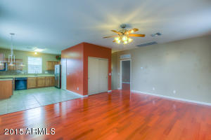 5326 W Odeum Ln, Phoenix, AZ 85043 photo 7