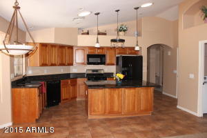 2702 S Elm St, Gilbert, AZ 85295 photo 3