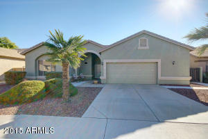 223 E Smoke Tree Rd, Gilbert, AZ 85296 photo 2
