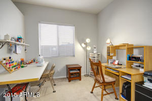 223 E Smoke Tree Rd, Gilbert, AZ 85296 photo 18