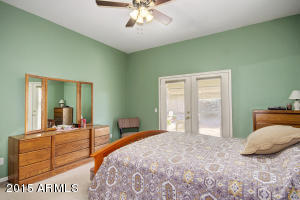 223 E Smoke Tree Rd, Gilbert, AZ 85296 photo 13
