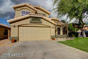 1476 E Comstock Dr, Gilbert, AZ 85296 photo 3