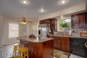 1476 E Comstock Dr, Gilbert, AZ 85296 photo 11