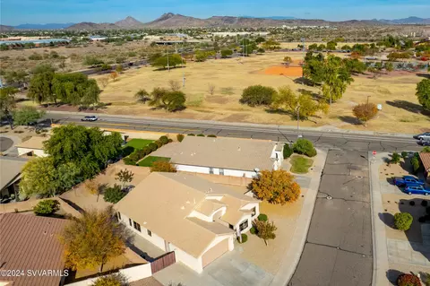 3408 W Patrick Ln, Phoenix, AZ 85027 photo 23