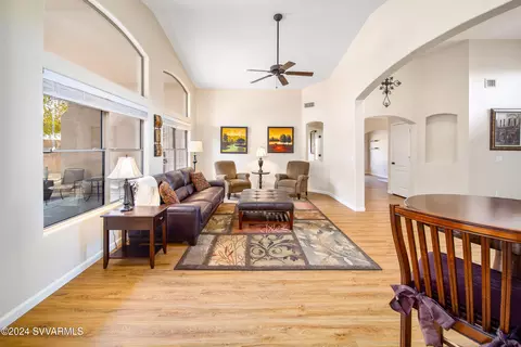 3408 W Patrick Ln, Phoenix, AZ 85027 photo 3