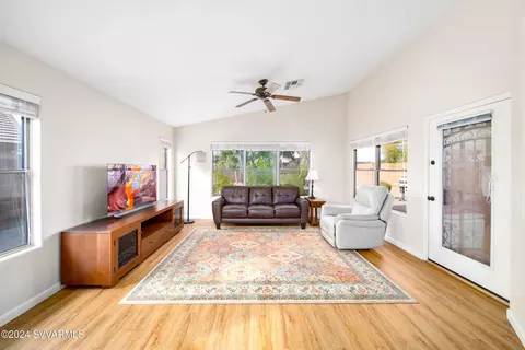 3408 W Patrick Ln, Phoenix, AZ 85027 photo 7