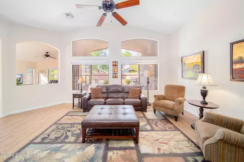 3408 W Patrick Ln, Phoenix, AZ 85027 photo 2