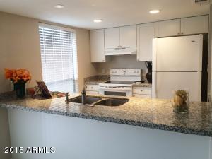 260 E Betty Elyse Ln, Phoenix, AZ 85022 photo 1