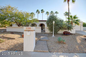 2017 E Orangewood Ave, Phoenix, AZ 85020 photo 1