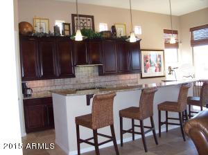 3815 E Crest Ln, Phoenix, AZ 85050 photo 4