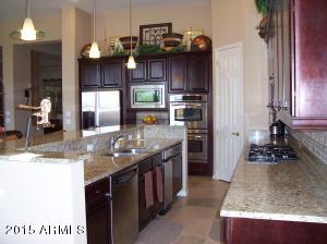 3815 E Crest Ln, Phoenix, AZ 85050 photo 6