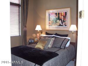 3815 E Crest Ln, Phoenix, AZ 85050 photo 15