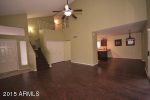 3926 E South Fork Dr, Phoenix, AZ 85044 photo 1