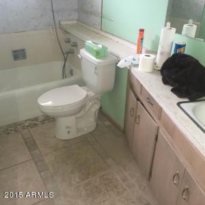 327 W Harmont Dr, Phoenix, AZ 85021 photo 8
