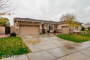 3047 E Cullumber St, Gilbert, AZ 85234 photo 2