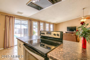 2025 N 70th Dr, Phoenix, AZ 85035 photo 14