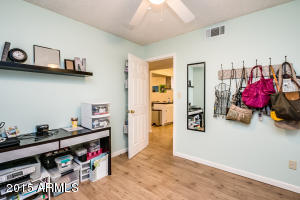 2340 E Manhatton Dr, Tempe, AZ 85282 photo 9
