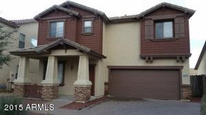 2044 S Falcon Dr, Gilbert, AZ 85295 photo 1