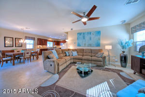 3932 E Cat Balue Dr, Phoenix, AZ 85050 photo 2