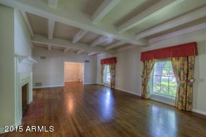 2911 N Manor Dr E, Phoenix, AZ 85014 photo 6