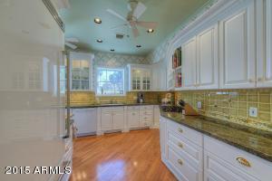 2911 N Manor Dr E, Phoenix, AZ 85014 photo 11