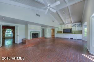 2911 N Manor Dr E, Phoenix, AZ 85014 photo 13