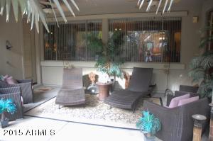531 E Mary Ln, Gilbert, AZ 85295 photo 2