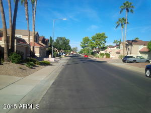 517 E Wescott Dr, Phoenix, AZ 85024 photo 2