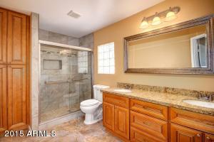 240 W Scott Ave, Gilbert, AZ 85233 photo 9