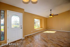 240 W Scott Ave, Gilbert, AZ 85233 photo 2
