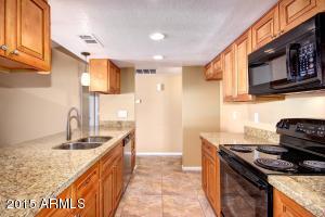 240 W Scott Ave, Gilbert, AZ 85233 photo 4