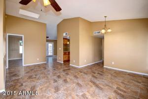 240 W Scott Ave, Gilbert, AZ 85233 photo 3
