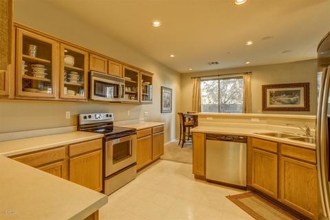 3052 E Dunbar Dr, Phoenix, AZ 85042 photo 11