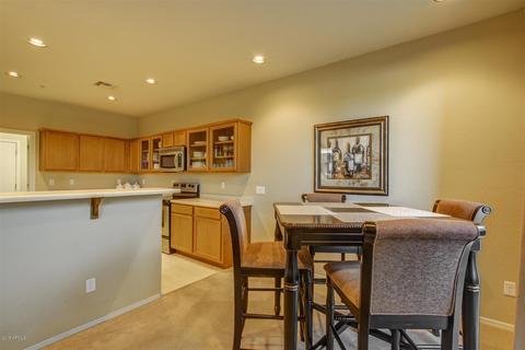 3052 E Dunbar Dr, Phoenix, AZ 85042 photo 9