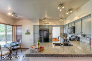 326 E Stonebridge Dr, Gilbert, AZ 85234 photo 8