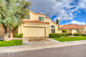 326 E Stonebridge Dr, Gilbert, AZ 85234 photo 2