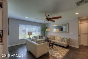 6734 N 14th Pl, Phoenix, AZ 85014 photo 3