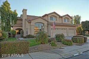 1375 S Hazel St, Gilbert, AZ 85296