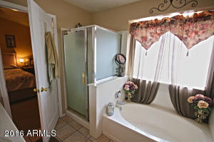 2317 E Smoke Tree Rd, Gilbert, AZ 85296 photo 16