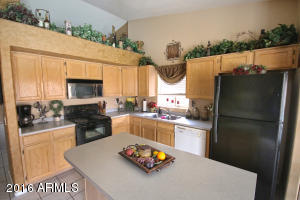 2317 E Smoke Tree Rd, Gilbert, AZ 85296 photo 2