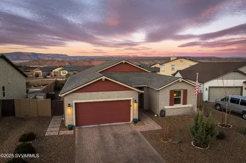 454 Miners Gulch Dr, Clarkdale, AZ 86324