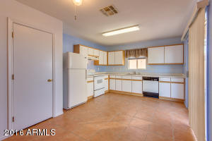 2060 S Lawther Dr, Apache Junction, AZ 85120 photo 5