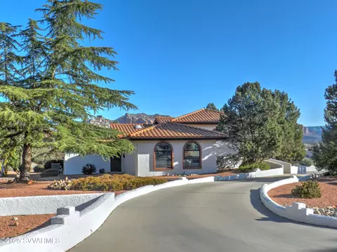 925 E Saddlehorn Rd, Sedona, AZ 86351